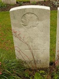 Etaples Military Cemetery - Davidson, Charles James